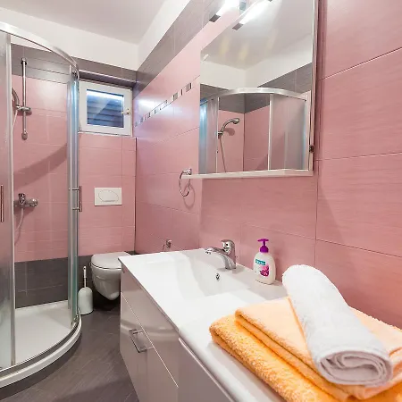 Pepina 公寓 波雷奇