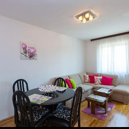 Apartment Pepina